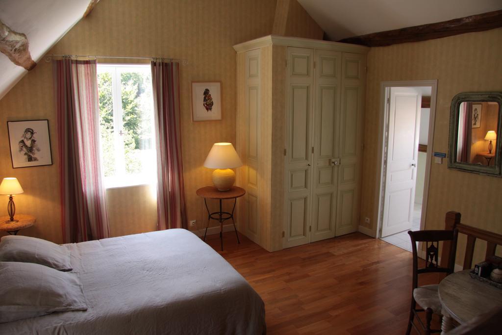 Les Jardins De L'Aulnaie Bed & Breakfast Fontaine-sous-Jouy Rom bilde